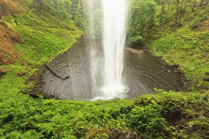 Trail of Ten Falls, Silver Falls State Park, near Silverton, Oregon Trail of Ten Falls, Silver Falls State Park, near Silverton, Oregon