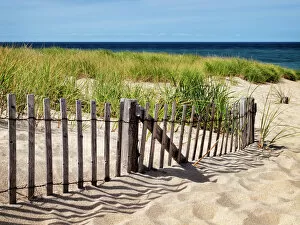 Images Dated 25th September 2015: USA, Massachusetts, Cape Cod, Fence at Race Point Beach
