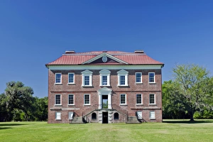 USA, SC, Charleston, Drayton Hall, 18th Century Plantation USA, SC, Charleston, Drayton Hall, 18th Century Plantation