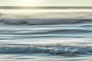 Images Dated 31st December 2015: USA, Washington, Cape Disappointment State Park. Motion blur of sunset on coast. Credit as