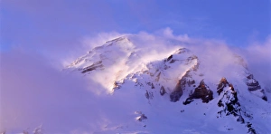 USA, Washington, Mt Rainer National Park, Clouds wrapped summit of Mt Rainer USA, Washington, Mt Rainer National Park, Clouds wrapped summit of Mt Rainer