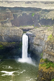 USA, Washington, Palouse Waterfalls with Spring water flow USA, Washington, Palouse Waterfalls with Spring water flow