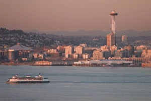 USA, Washington, Seattle waterfront, Cascade mountains in the background USA, Washington, Seattle waterfront, Cascade mountains in the background