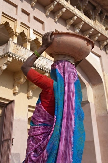 Woman in Amber Palace, Jaipur, Rajasthan, India Woman in Amber Palace, Jaipur, Rajasthan, India