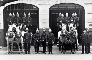 Horses Collection: LCC-MFB Red Cross Street fire station and engine, London LFB150