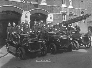Fire engines/shadwell fire station crew fire engines display Fire engines/shadwell fire station crew fire engines display