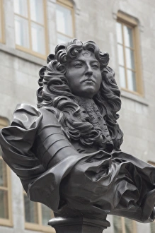 Statue of Louis XIV in old Quebec Statue of Louis XIV in old Quebec