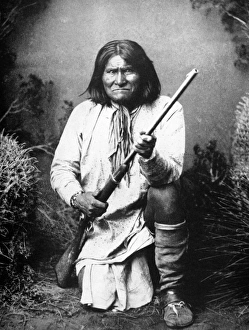 GERONIMO (1829-1909). American Apache leader. Photographed in 1887 GERONIMO (1829-1909). American Apache leader. Photographed in 1887