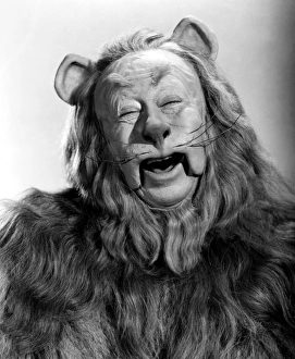 WIZARD OF OZ, 1939. Bert Lahr as the Cowardly Lion in the 1939 MGM production of The Wizard of Oz WIZARD OF OZ, 1939. Bert Lahr as the Cowardly Lion in the 1939 MGM production of The Wizard of Oz