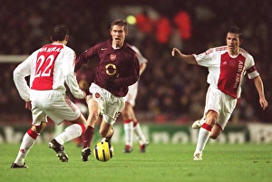 Alex Hleb (Arsenal) Juanfran (Ajax). Arsenal 0:0 Ajax Alex Hleb (Arsenal) Juanfran (Ajax). Arsenal 0:0 Ajax