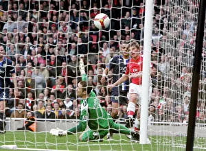 Andrey Arshavin scores his and Arsenals 2nd goal past Paul Robinson Andrey Arshavin scores his and Arsenals 2nd goal past Paul Robinson