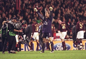Arsenal goalkeeper Jens Lehmann celebrates at the final whistle Arsenal goalkeeper Jens Lehmann celebrates at the final whistle