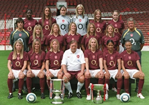 Arsenal Ladies Photocall. Arsenal Stadium, Highbury, London, 4/8/05. Credit : Arsenal Arsenal Ladies Photocall. Arsenal Stadium, Highbury, London, 4/8/05. Credit : Arsenal