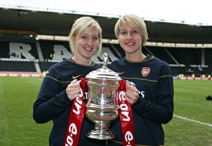 Arsenal Ladies physios with the FA Cup Trophy Arsenal Ladies physios with the FA Cup Trophy