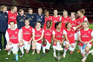 Arsenal Ladies with the Premier League Trophy Arsenal Ladies with the Premier League Trophy