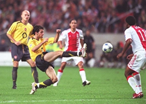 Cesc Fabregas (Arsenal) Ryan Babel (Ajax) Cesc Fabregas (Arsenal) Ryan Babel (Ajax)