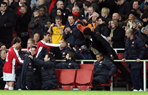 Eduardo (Arsenal) shakes hands with Emmanuel Adebayor Eduardo (Arsenal) shakes hands with Emmanuel Adebayor