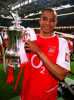 Gilberto (Arsenal) with the FA Cup Trophy. Arsenal 1:0 Southampton. The F Gilberto (Arsenal) with the FA Cup Trophy. Arsenal 1:0 Southampton. The F