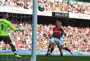 Jack Wilshere scores his 2nd goal Arsenals 3rd past Allan McGregor Jack Wilshere scores his 2nd goal Arsenals 3rd past Allan McGregor
