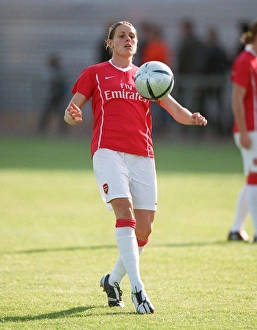 Kelly Smith (Arsenal) warms up before the match Kelly Smith (Arsenal) warms up before the match