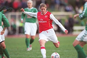 Kelly Smith scores her 2nd goal for Arsenal Kelly Smith scores her 2nd goal for Arsenal