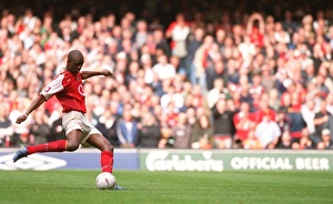Patrick Vieira scores the penalty that wins the FA Cup for Arsenal Patrick Vieira scores the penalty that wins the FA Cup for Arsenal