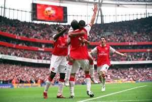 Robin van Persie celebrates scoring Arsenals 3rd goal his 2nd with Theo Walcott Robin van Persie celebrates scoring Arsenals 3rd goal his 2nd with Theo Walcott