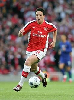 Images Dated 6th May 2009: Samir Nasri in Action: Arsenal vs Manchester United, Semi-Final, UEFA Champions League