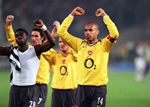Images Dated 6th April 2006: Thierry Henry and Kolo Toure (Arsenal) celebrates at the final whistle
