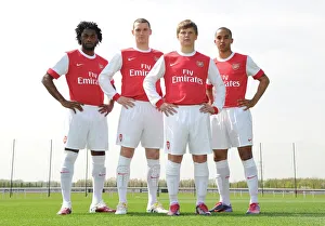 Thomas Vermaelen, Andrey Arshavin, Theo Walcott and Alex Song (Arsenal) in the new Arsenal home kit Thomas Vermaelen, Andrey Arshavin, Theo Walcott and Alex Song (Arsenal) in the new Arsenal home kit