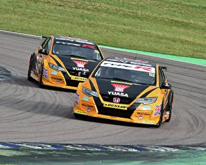 CM15 9675 Matt Neal, Honda Civic Type R, Gordon Shedden, Honda Civic Type R CM15 9675 Matt Neal, Honda Civic Type R, Gordon Shedden, Honda Civic Type R