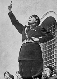 Benito Mussolini speaking, 1911 Benito Mussolini speaking, 1911