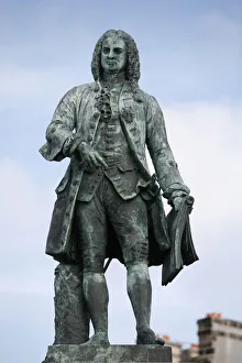 Statue of Mahate of la Bourdonnais (1699-1753) Statue of Mahate of la Bourdonnais (1699-1753)