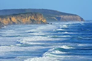 Great Ocean Road Collection: Coastline with Ocean Waves