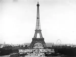 Prints of June 1900: The Eiffel Tower at the time of Paris Exhibition 1900 which was originally built for the Exposition of 1889 by A G Eiffel. (Photo by Hulton Archive/Getty Images) Images Dated 2014 August: Print of the Eiffel Tower at Paris Exhibition 1900