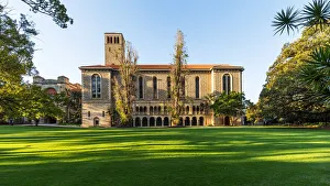 Grand Mediterranean-style Winthrop Hall, University of Western Australia (UWA) Grand Mediterranean-style Winthrop Hall, University of Western Australia (UWA)