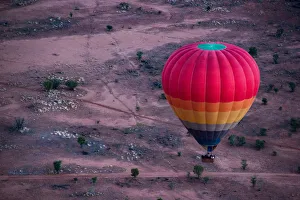 Hot air ballooning over the desert Hot air ballooning over the desert