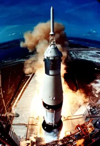 Images Dated 2006: The Launch of a Space Rocket Print (Space)
