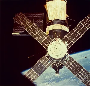 Space Prints: Skylab Print: A photograph of the space station in orbit