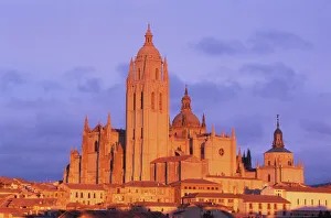 Spain, Castilla-Leon, Segovia, Cathedral, dusk Spain, Castilla-Leon, Segovia, Cathedral, dusk