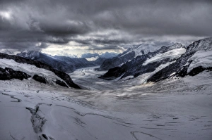 Upper snows of the Jungfraufirn near Jungfraujoch Upper snows of the Jungfraufirn near Jungfraujoch