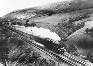 The London, Midland & Scottish Railway 5P5F class 4-6-0 locomotive number 5200 with The London, Midland & Scottish Railway 5P5F class 4-6-0 locomotive number 5200 with