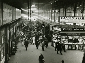 London Victoria station, Southern Railway, 1930s London Victoria station, Southern Railway, 1930s