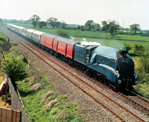 Mallard 4-6-2 steam locomotive, no 4468, 1938 Mallard 4-6-2 steam locomotive, no 4468, 1938