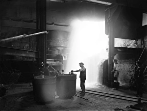 Steel foundry at Horwich railway works, 1919 Steel foundry at Horwich railway works, 1919