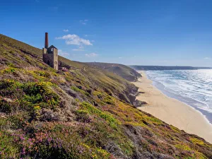 Abanoned tin mine at Wheal Coates, Cornwall, UK Abanoned tin mine at Wheal Coates, Cornwall, UK
