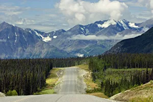 Alaskan Highway nearing Kluane National Park, Yukon, Canada Alaskan Highway nearing Kluane National Park, Yukon, Canada