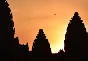 Angkor wat towers sunrise silhouettes - Cambodia Angkor wat towers sunrise silhouettes - Cambodia