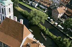 Castle Cesky Krumlov and boats on River Vitava, Czech Republic Castle Cesky Krumlov and boats on River Vitava, Czech Republic