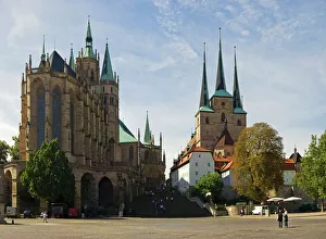 Cathedral Square with Erfurt Cathedral and Severikirche Church on Domberg hill, Erfurt, Thuringia, Germany, Europe Cathedral Square with Erfurt Cathedral and Severikirche Church on Domberg hill, Erfurt, Thuringia, Germany, Europe